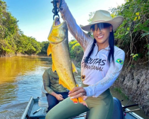 Pescadoras dão um show de habilidade um durante encontro na região do Porto Cercado